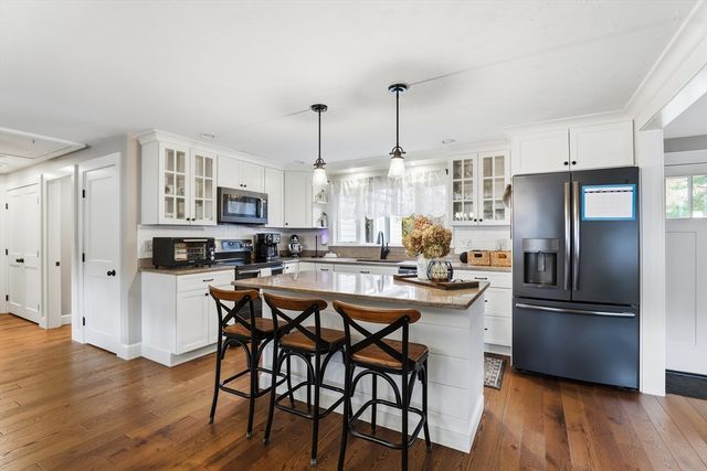 59 Turner Rd, Holliston, MA 01746