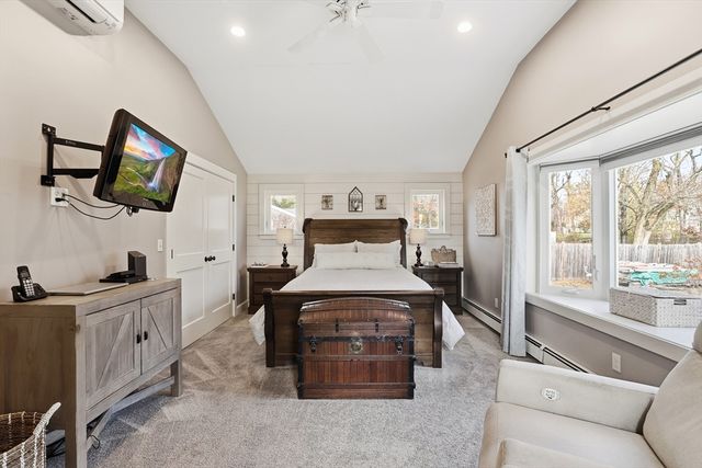 59 Turner Rd, Holliston, MA 01746