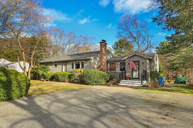 59 Turner Rd, Holliston, MA 01746