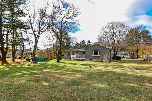 59 Turner Rd, Holliston, MA 01746