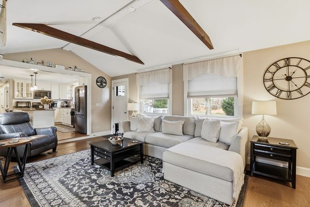 59 Turner Rd, Holliston, MA 01746