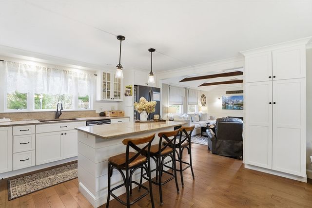 59 Turner Rd, Holliston, MA 01746