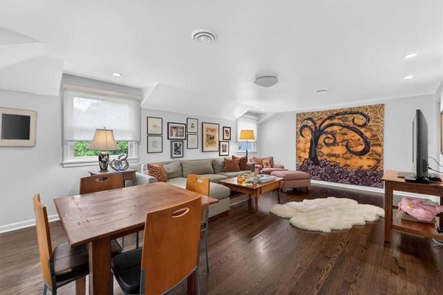 3600 W 89th Street, Leawood, KS 66206