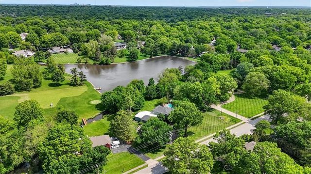 3600 W 89th Street, Leawood, KS 66206
