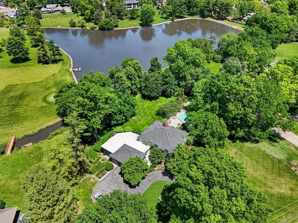 3600 W 89th Street, Leawood, KS 66206