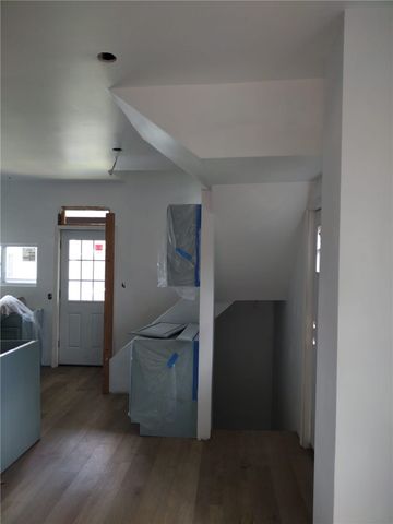 109 Phillips Pl, New Castle, PA 16101