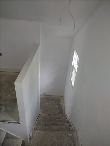 109 Phillips Pl, New Castle, PA 16101
