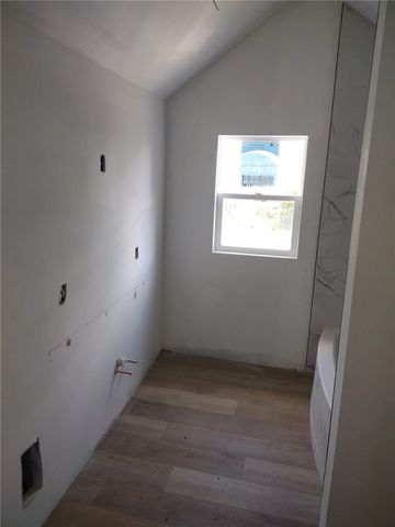 109 Phillips Pl, New Castle, PA 16101