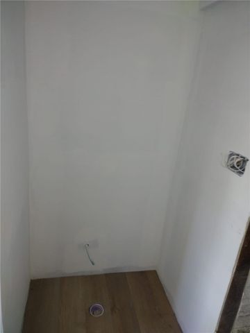 109 Phillips Pl, New Castle, PA 16101
