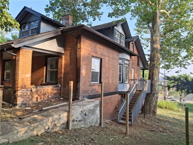 109 Phillips Pl, New Castle, PA 16101