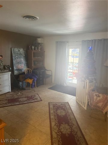 1017 North Mallard Street, Las Vegas, NV 89108