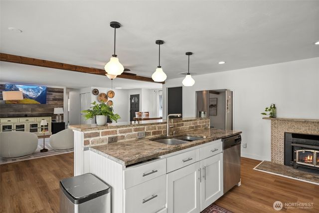 2715 Forest Ridge Drive SE, Auburn, WA 98002