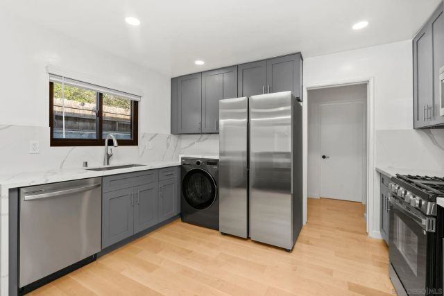 326-28 H Ave, Coronado, CA 92118
