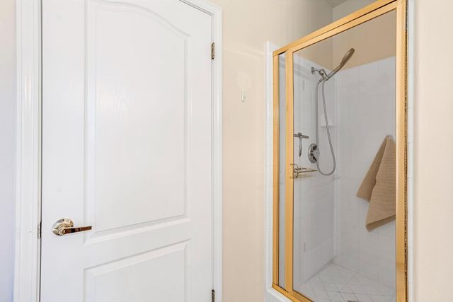 7633 N Hanna Avenue, Fresno, CA 93722
