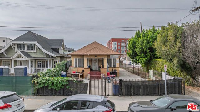 3417 S Catalina Street, Los Angeles, CA 90007