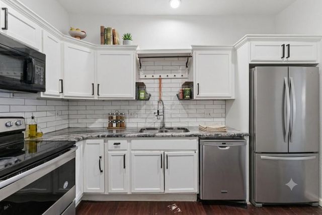 24 S 11th Street, Kansas City, KS 66102