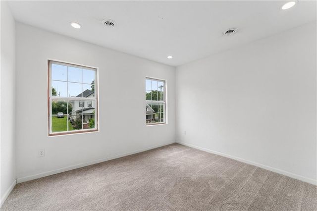 24 S 11th Street, Kansas City, KS 66102