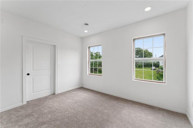 24 S 11th Street, Kansas City, KS 66102