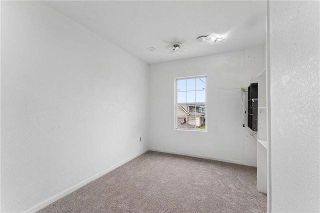 24 S 11th Street, Kansas City, KS 66102