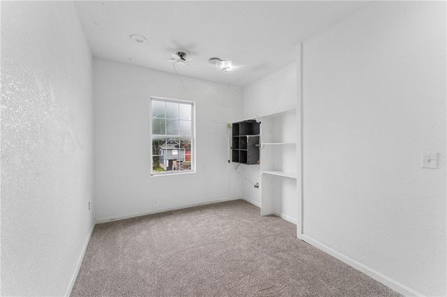 24 S 11th Street, Kansas City, KS 66102