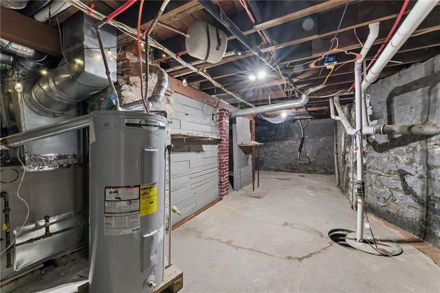 24 S 11th Street, Kansas City, KS 66102