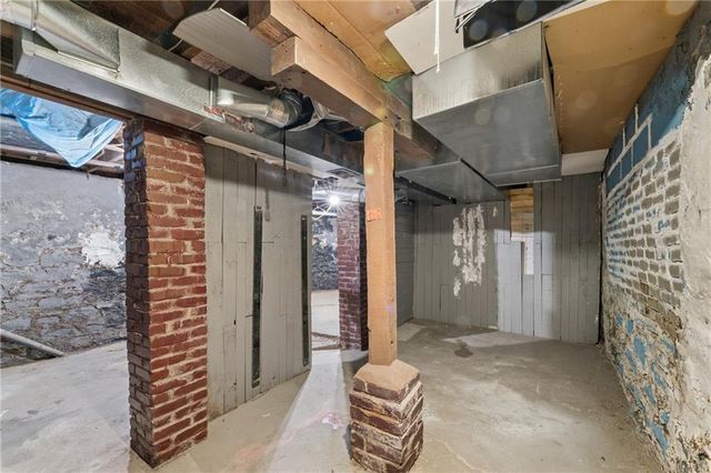 24 S 11th Street, Kansas City, KS 66102