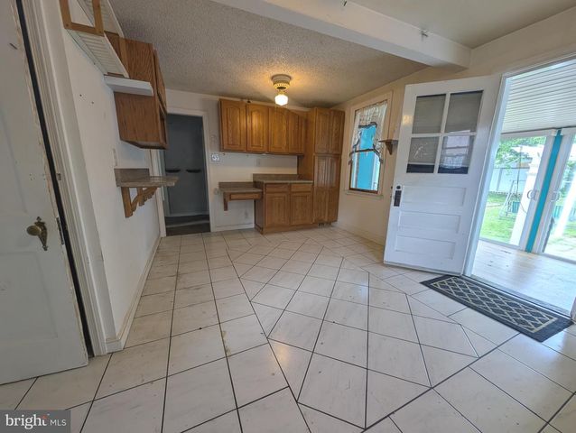 1129 PROVIDENCE RD, Springfield, PA 19064