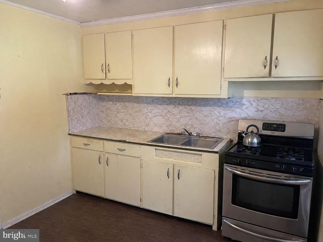 226 COLUMBIA AVE, Trenton, NJ 08618