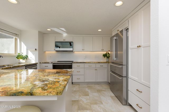 837 Mahogany Drive, Minden, NV 89423