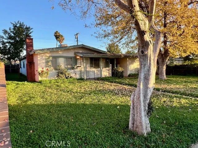 9621 Mills Ave, Montclair, CA 91763