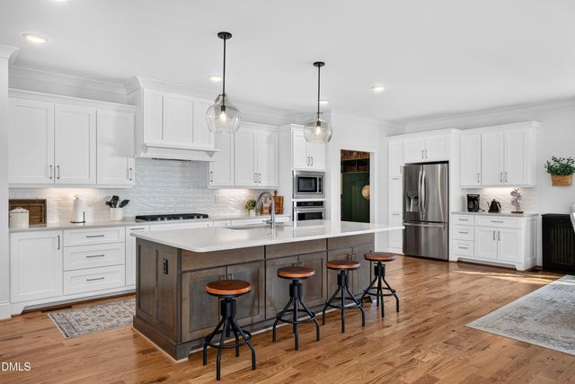 212 Utley Bluffs Drive, Holly Springs, NC 27540