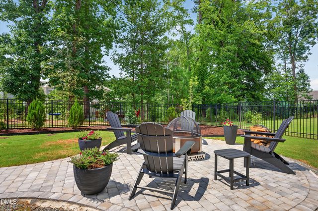 212 Utley Bluffs Drive, Holly Springs, NC 27540