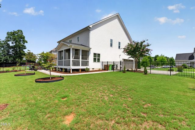 212 Utley Bluffs Drive, Holly Springs, NC 27540