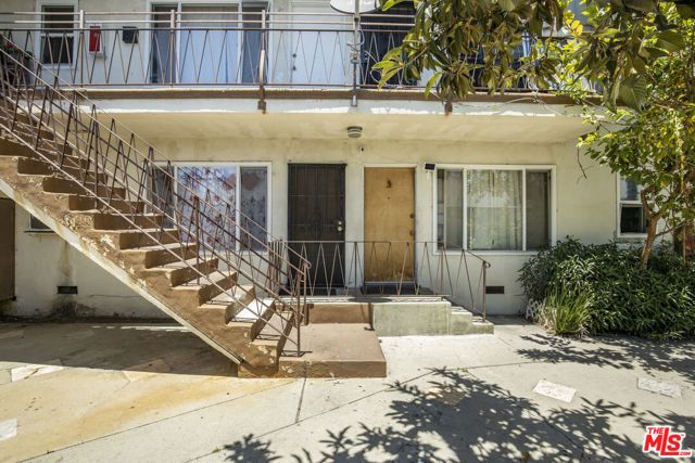 1069 N Oxford Avenue, Los Angeles, CA 90029