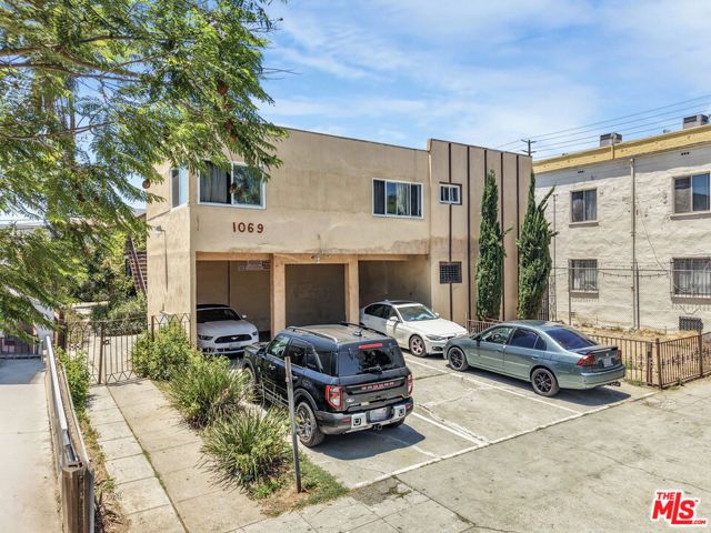1069 N Oxford Avenue, Los Angeles, CA 90029