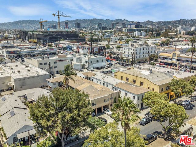1069 N Oxford Avenue, Los Angeles, CA 90029