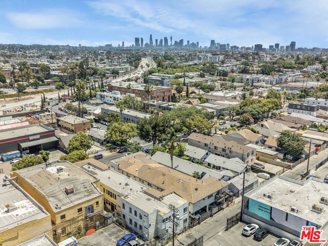 1069 N Oxford Avenue, Los Angeles, CA 90029