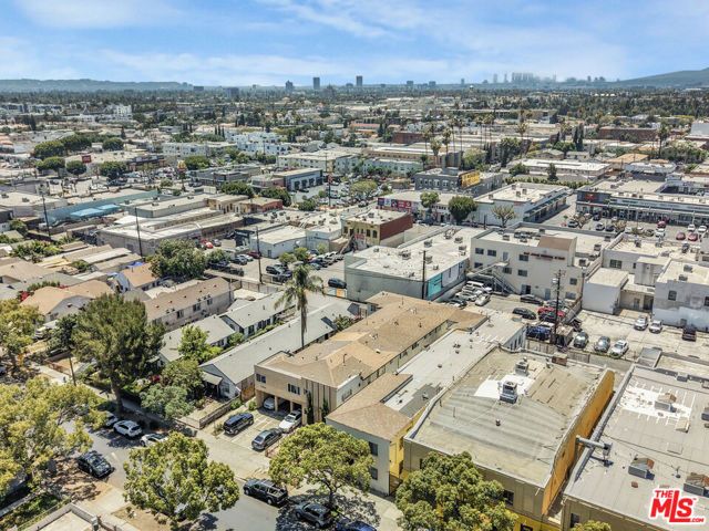 1069 N Oxford Avenue, Los Angeles, CA 90029