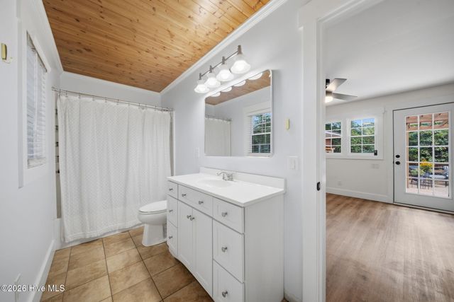 212 Wood Dale Drive, Wilmington, NC 28403