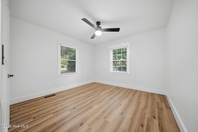 212 Wood Dale Drive, Wilmington, NC 28403