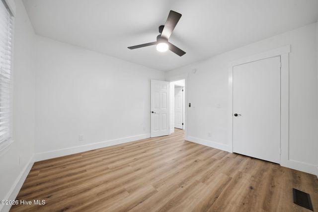 212 Wood Dale Drive, Wilmington, NC 28403