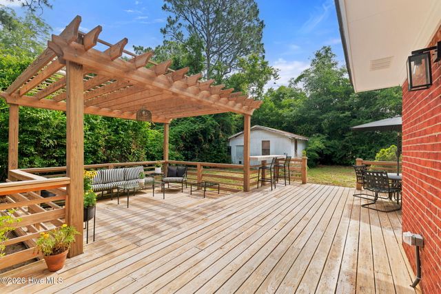 212 Wood Dale Drive, Wilmington, NC 28403