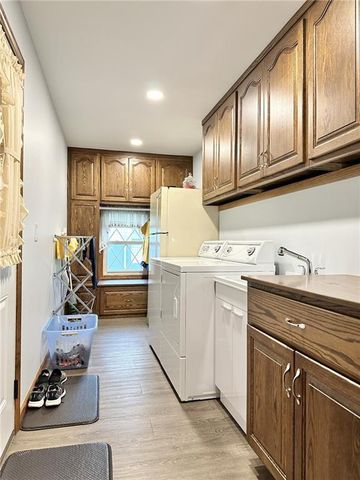 904 Lake Manor Drive, Trenton, MO 64683