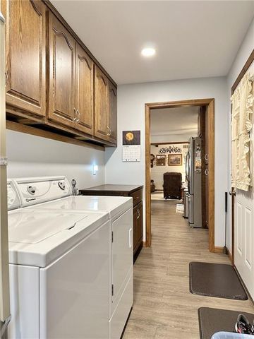 904 Lake Manor Drive, Trenton, MO 64683