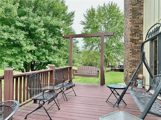 904 Lake Manor Drive, Trenton, MO 64683