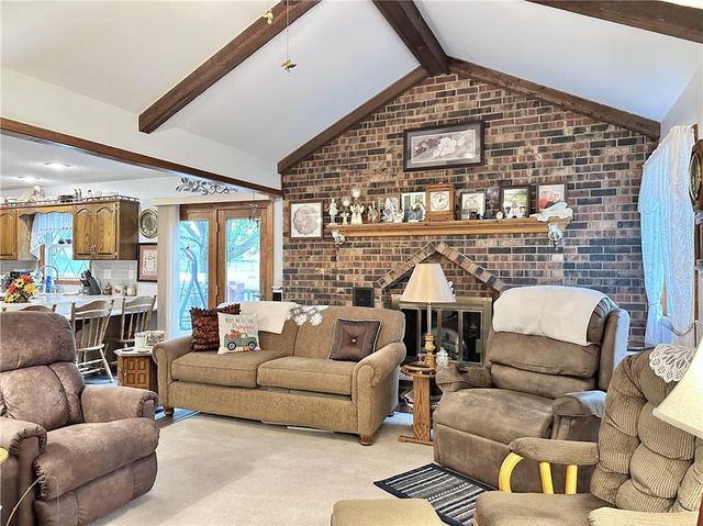 904 Lake Manor Drive, Trenton, MO 64683