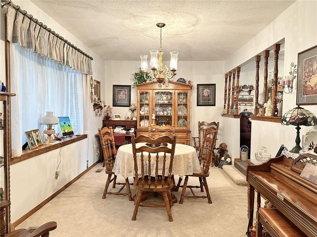 904 Lake Manor Drive, Trenton, MO 64683