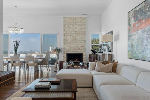 2879 Caminito Merion, La Jolla, CA 92037