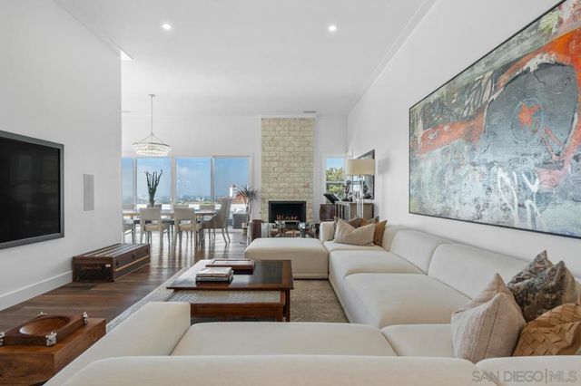2879 Caminito Merion, La Jolla, CA 92037