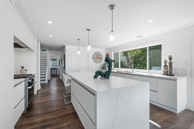 2879 Caminito Merion, La Jolla, CA 92037